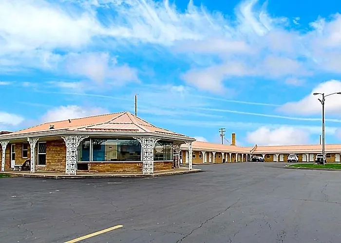 Highway Hotel 3*