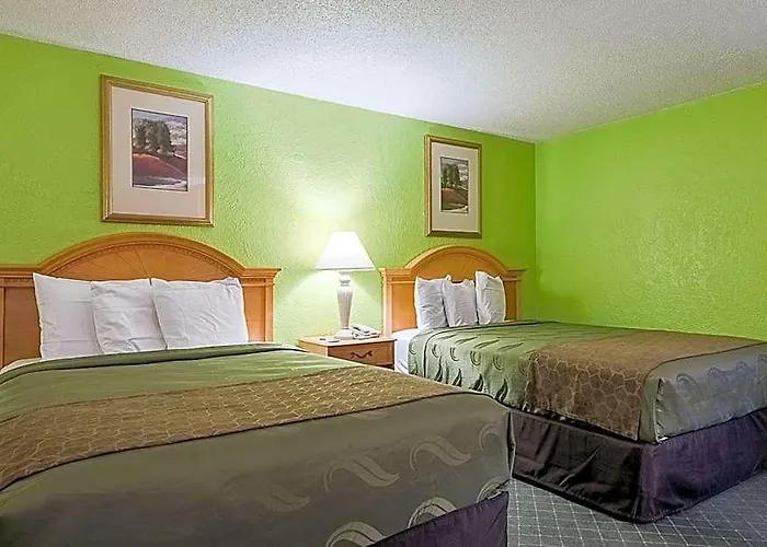 Highway Hotel