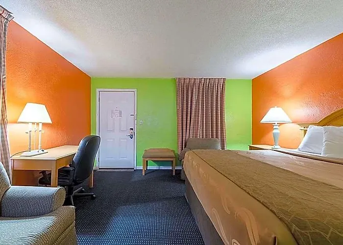 Hotel Highway