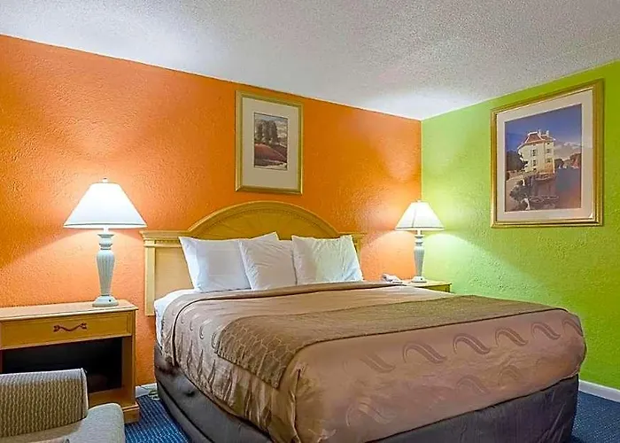 Highway Hotel 3*
