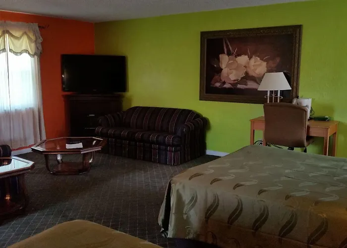 Highway Hotel 3*